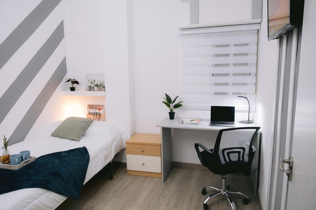 Hotel Piso Compartido Delyrent, Renfe Jaén Zewnętrze zdjęcie