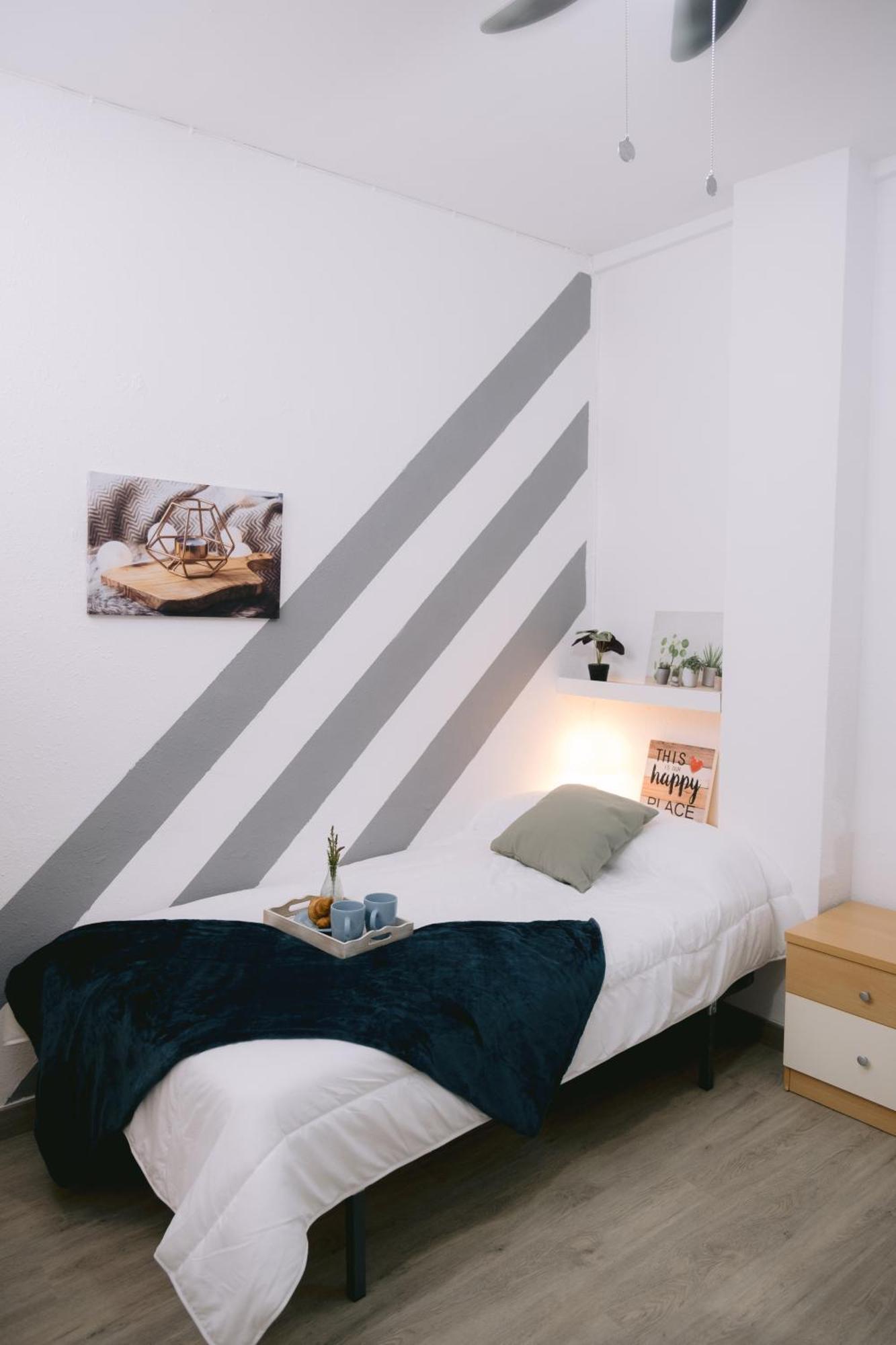 Hotel Piso Compartido Delyrent, Renfe Jaén Zewnętrze zdjęcie